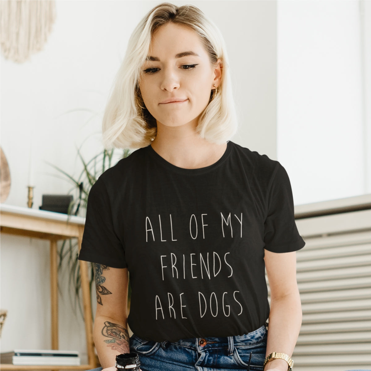 Czarna UNISEX koszulka "All of my friends are dogs"