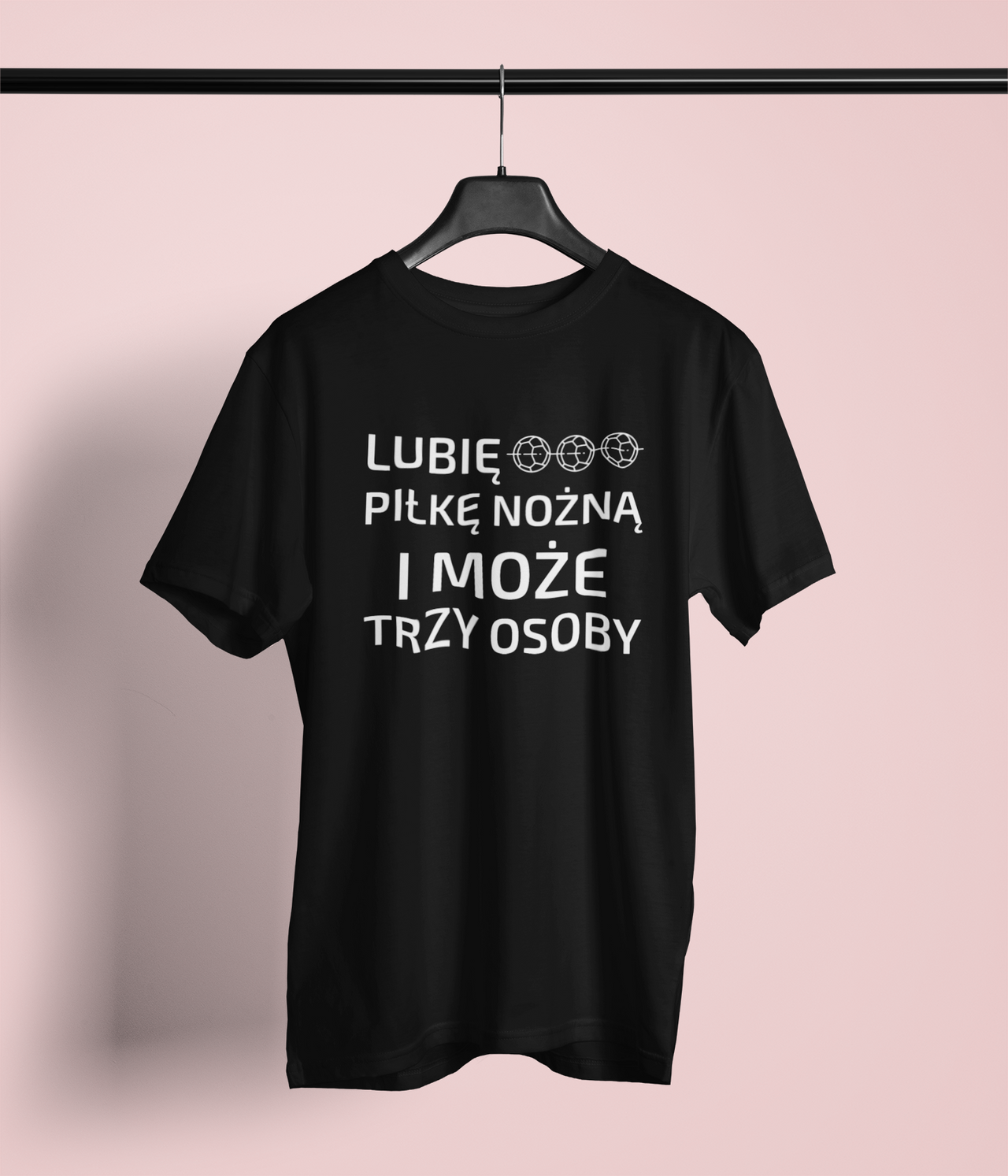 Czarna UNISEX koszulka "Lubię piłkę nożną i może trzy osoby"